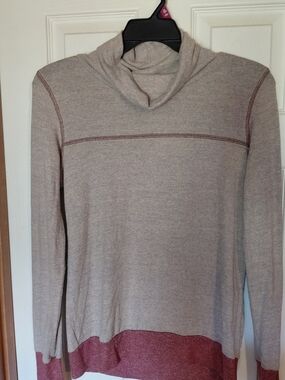 Vanilla Bay Two-Tone Turtleneck Sweater in Taupe and Brick